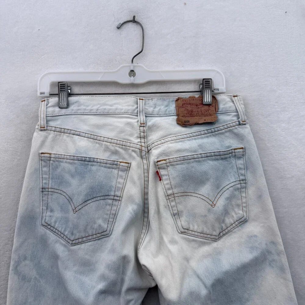 Vintage Levis 501 Jeans Men 31x32 Blue Stone Wash Straight Leg Button Fly 90s